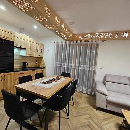 Wierchowy Zakatek -jacuzzi Villa