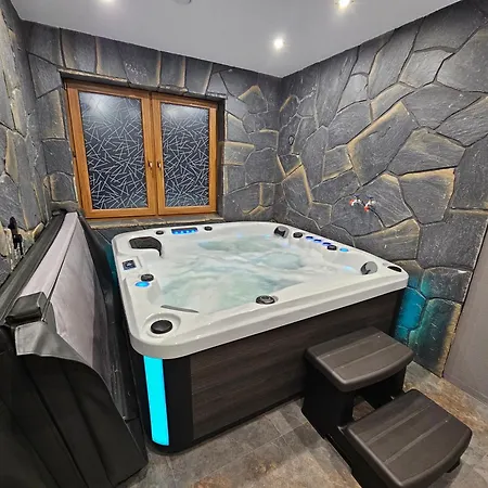 Wierchowy Zakatek -jacuzzi * Maruszyna
